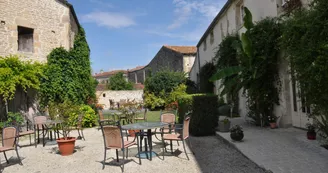 Hôtel du Donjon Hôtel du Donjon
