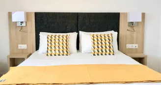 Boutique Hôtel d'Orbigny Boutique Hôtel d'Orbigny