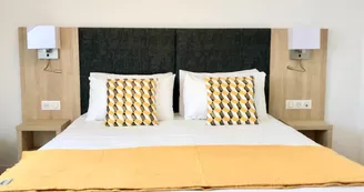Boutique Hôtel d'Orbigny Boutique Hôtel d'Orbigny