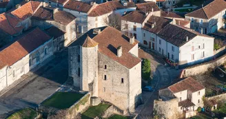 Château de Montbron Château de Montbron