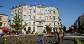 Hôtel François Premier Hôtel François Premier