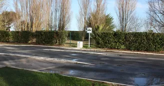 Aire de stationnement et de service camping-car - Le Moulin Aire de stationnement et de service camping-car - Le Moulin