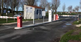 Aire de stationnement et de service camping-car - Le Moulin Aire de stationnement et de service camping-car - Le Moulin