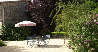 Le Bois de l'église "The House"