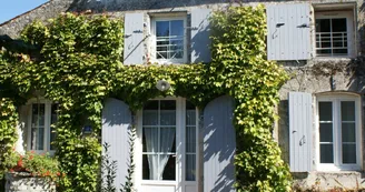 Les Grandes Chaumes - Le Fournil, Le Nid et Le Relais Les Grandes Chaumes - Le Fournil, Le Nid et Le Relais