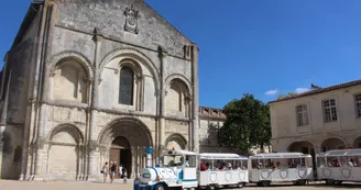 Stop tour en petit train touristique Stop tour en petit train touristique