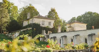 Jardin de l'Abbaye de Fontdouce Jardin de l'Abbaye de Fontdouce