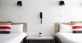Hôtel Henri IV Hôtel Henri IV