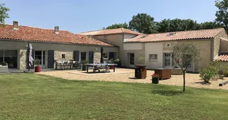 Chambre d'hôtes 14 personnes - la Fompatoise Chambre d'hôtes 14 personnes - la Fompatoise