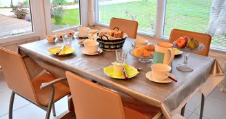 Chambre d'hôtes 8 personnes - Les 3 Tilleuls Chambre d'hôtes 8 personnes - Les 3 Tilleuls