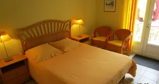 Chambre d'hôtes 14 personnes - Chantal et Thomas Koenitzer Chambre d'hôtes 14 personnes - Chantal et Thomas Koenitzer