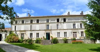 Chambres d'hôtes Domaine des Collinauds Chambres d'hôtes Domaine des Collinauds