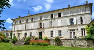 Chambres d'hôtes Domaine des Collinauds Chambres d'hôtes Domaine des Collinauds