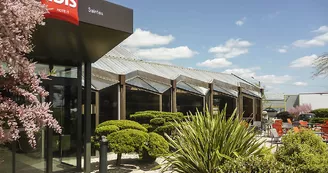 Ibis Saintes Ibis Saintes