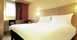 Ibis Saintes Ibis Saintes
