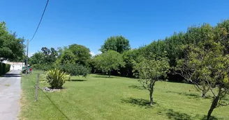 Aire naturelle Au Jardin près de l'Océan Aire naturelle Au Jardin près de l'Océan