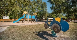 Camping Fleurs des Champs Camping Fleurs des Champs