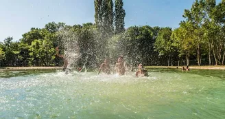 Camping Fleurs des Champs Camping Fleurs des Champs
