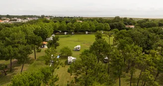 Camping Le Dauphin Camping Le Dauphin