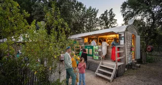 Camping Huttopia - Oléron Les Pins Camping Huttopia - Oléron Les Pins