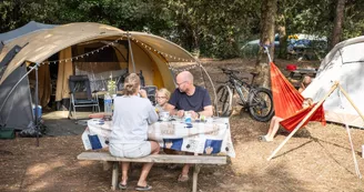 Camping Huttopia - Oléron Les Pins Camping Huttopia - Oléron Les Pins