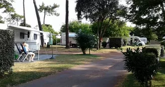 Camping Le Puits de l'Auture Camping Le Puits de l'Auture