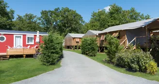 Camping Les Chèvrefeuilles Camping Les Chèvrefeuilles