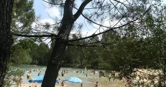 Plage de la Base de Loisirs de Beauvallon Plage de la Base de Loisirs de Beauvallon