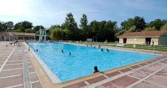 Piscine plein air de Gardes-Le-Pontaroux Piscine plein air de Gardes-Le-Pontaroux