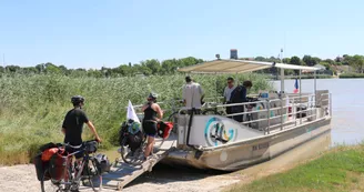 Navette fluviale Rochefort-Soubise : Le Rohan Navette fluviale Rochefort-Soubise : Le Rohan