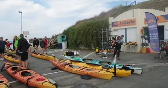 Balade de 2h en kayak de mer au coeur d'un grand site de France Balade de 2h en kayak de mer au coeur d'un grand site de France