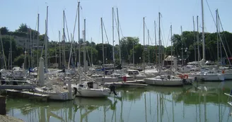 Aire Municipale de Stationnement du Port Aire Municipale de Stationnement du Port