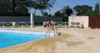 Piscine Municipale d'été Piscine Municipale d'été