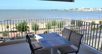 Ouest Holiday 205 - Dufourcq Bertrand