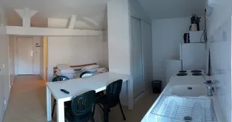 Auberge des Pertuis Auberge des Pertuis
