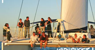 Sortie à l'heure de l'apéro en catamaran à voile - Kapalouest Sortie à l'heure de l'apéro en catamaran à voile - Kapalouest