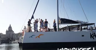 Sortie à l'heure de l'apéro en catamaran à voile - Kapalouest Sortie à l'heure de l'apéro en catamaran à voile - Kapalouest