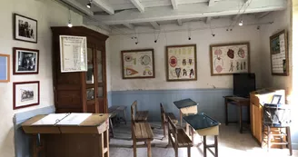 Musée d'Histoire Locale et de la Pêche dans l'Estuaire Musée d'Histoire Locale et de la Pêche dans l'Estuaire