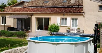 Gîte Bel - 6 pers - Piscine, parc, étang Gîte Bel - 6 pers - Piscine, parc, étang