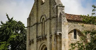 Église prieurale Saint-Genis Église prieurale Saint-Genis