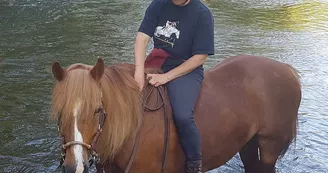 LES DADOUS DE LA BRANDE - TOURISME EQUESTRE LES DADOUS DE LA BRANDE - TOURISME EQUESTRE
