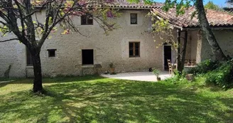 Le domaine de la Vaure Le domaine de la Vaure