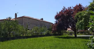 Château de Champagne-Mouton Château de Champagne-Mouton