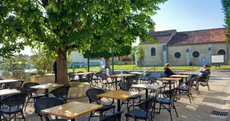 Le Café de la Place