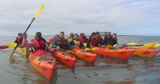 Kayak découverte 17 : Escapade découverte de 3h en kayak de mer avec dégustation dans les parcs ostréicoles Kayak découverte 17 : Escapade découverte de 3h en kayak de mer avec dégustation dans les parcs ostréicoles