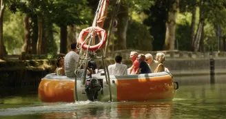 Balades à bord d'un bateau BBQ Benèze, péniche bar dégustation