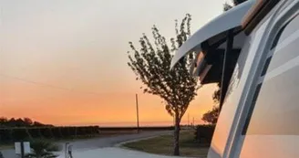 Aire de stationnement de camping-car Aire de stationnement de camping-car