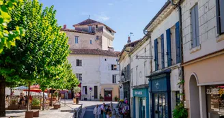 Place Ludovic Trarieux Place Ludovic Trarieux