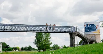 L'ancienne passerelle L'ancienne passerelle