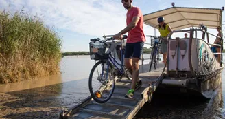 Bateau passeur Bateau passeur